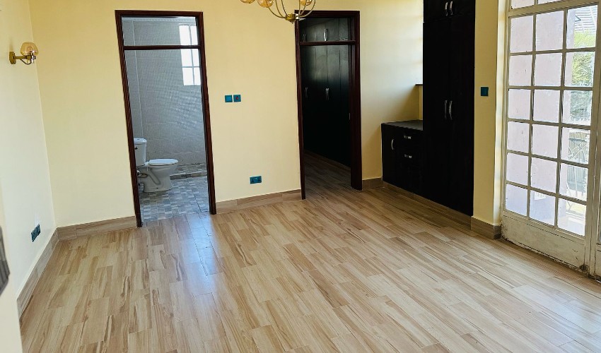 Stunning 5-Bedroom House for Sale in Kitengela â€“ Ksh 24M 3