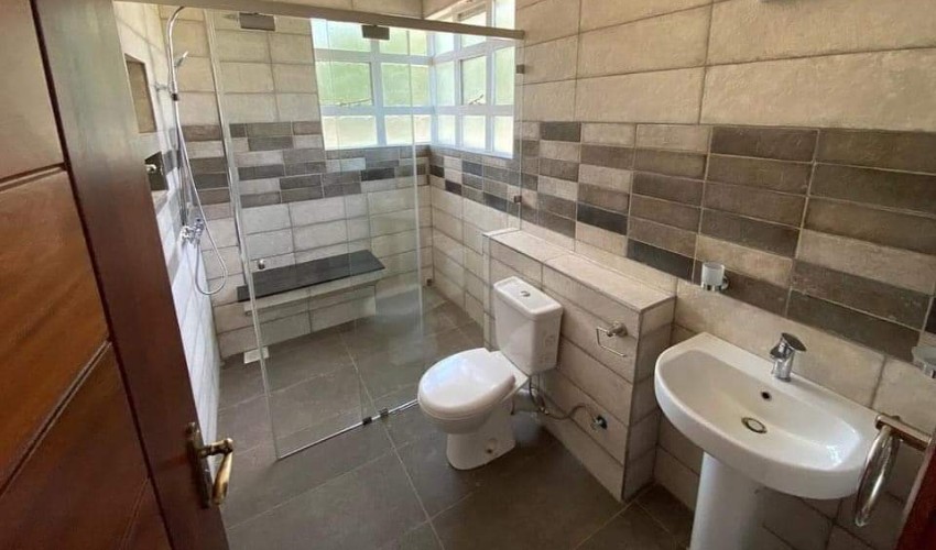 Three bedroom to let tena